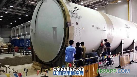 中國商飛C919飛機總裝中心完成熱壓罐水壓試驗 中國商飛C919飛機總裝中心完成熱壓罐水壓試驗