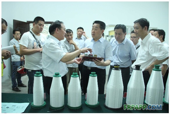 河南省委常委、政法委書記劉滿倉蒞臨林州光遠新材料視察工作-復合材料應用網(wǎng)FRPAPP.COM